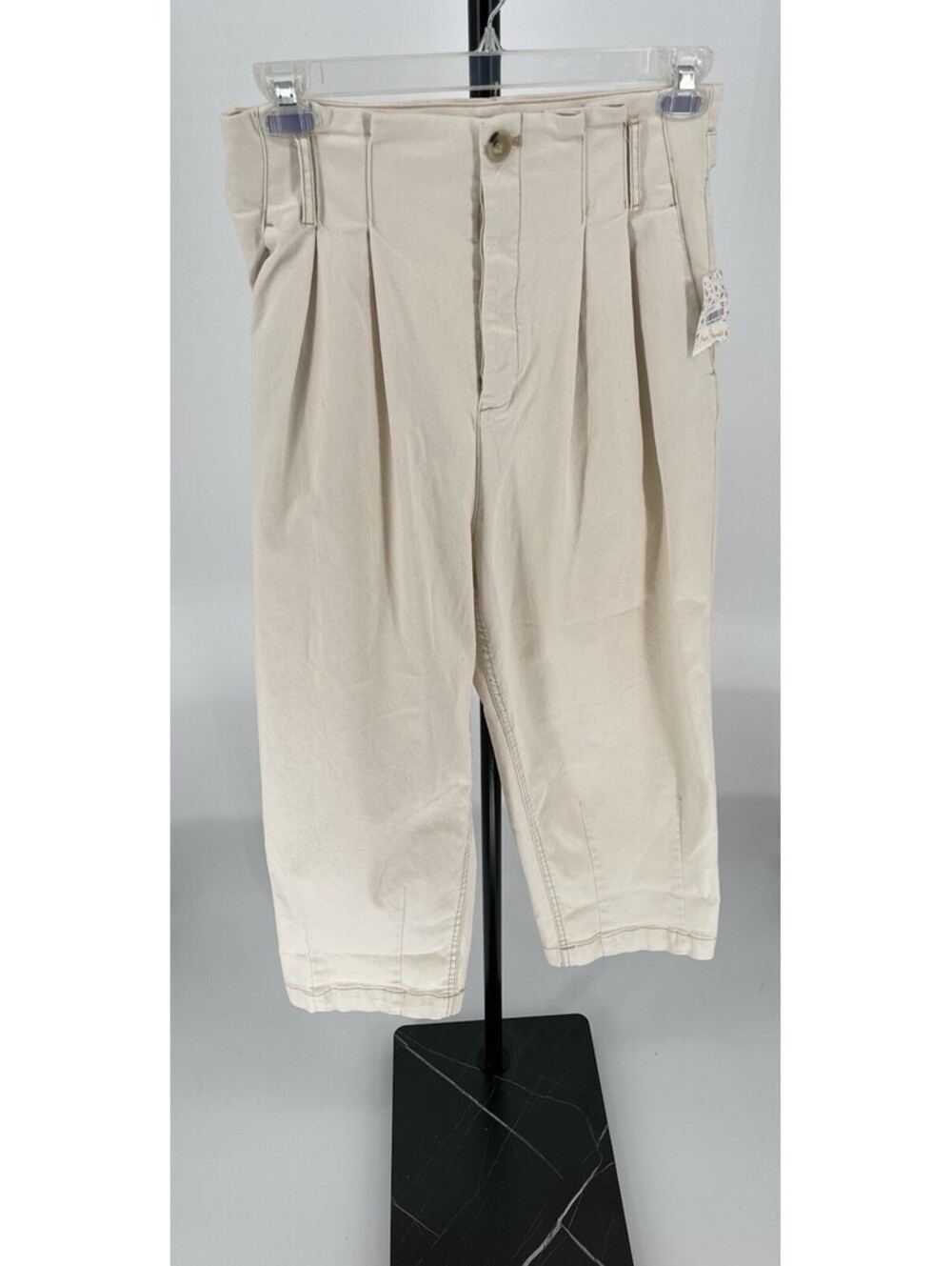 Free People Women’s Pleated Carrot Jeans Pants White- Eggshell Size 10 NWT